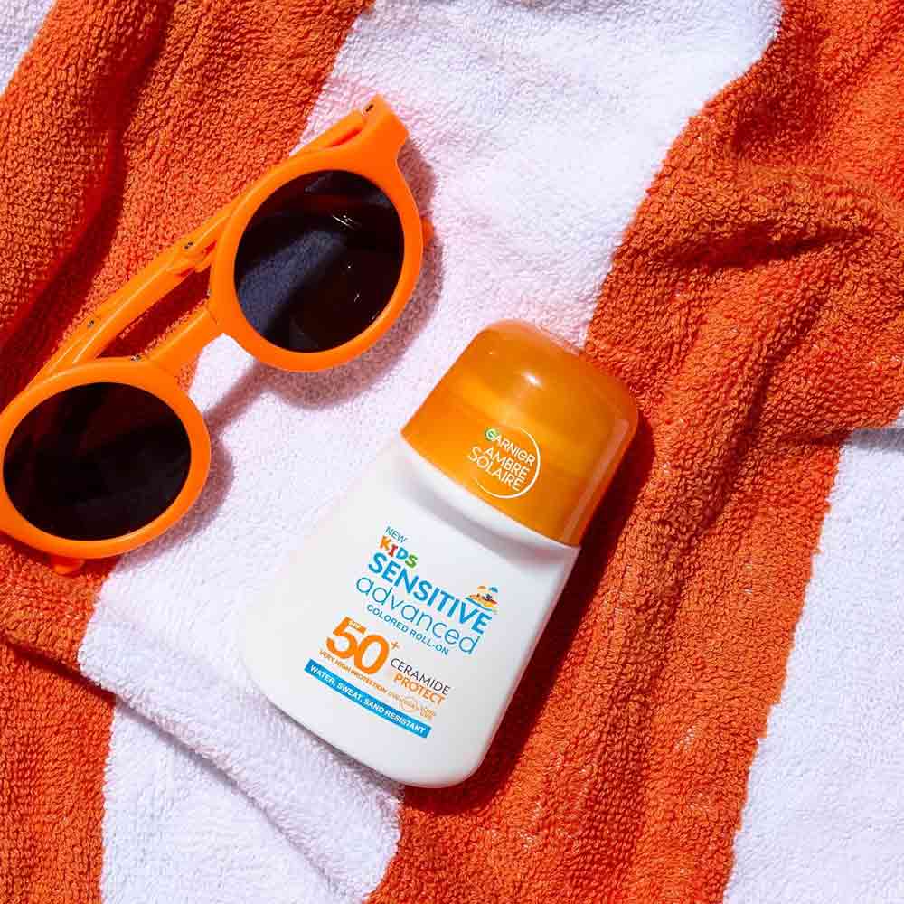 Garnier Ambre Solaire Kids Sensitive Advanced Coloured Roll On SPF50+ 50ml - Image 4