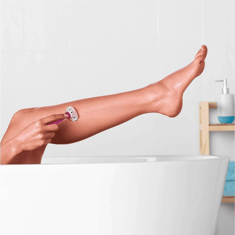Gillette Venus Spa Breeze Blades 4 Pack - Image 2