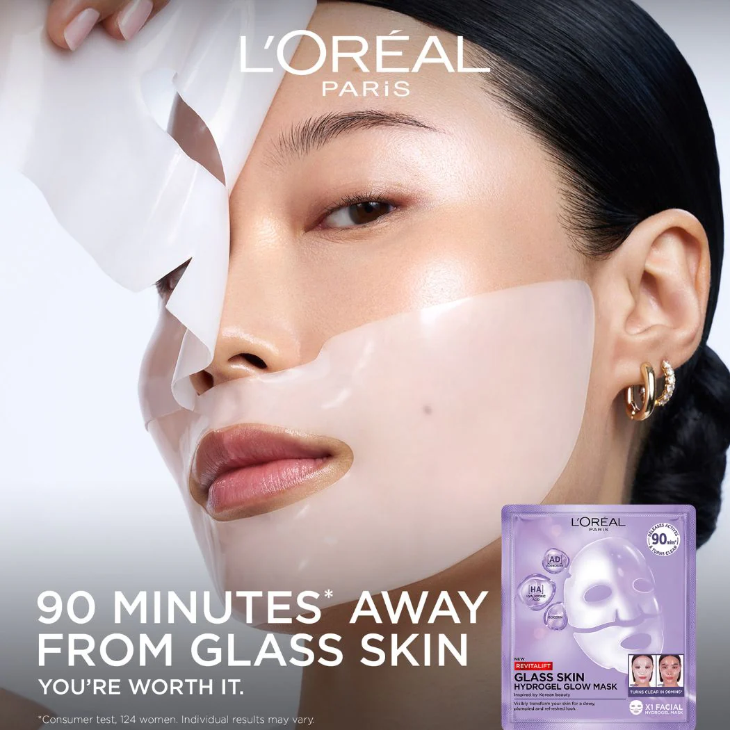 L'Oreal Paris Revitalift Filler Glass Skin Mask - Image 2