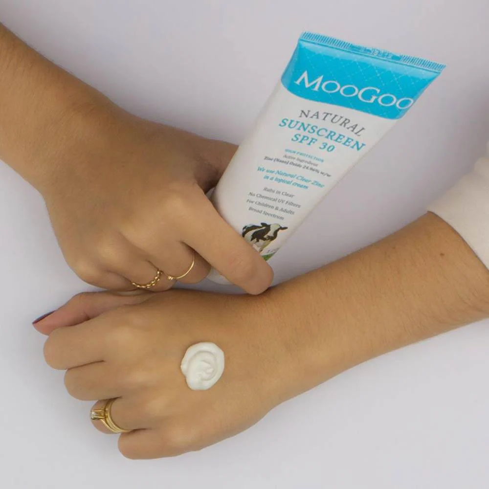 Moogoo Natural Sunscreen SPF 40 High Protection 120g - Image 2