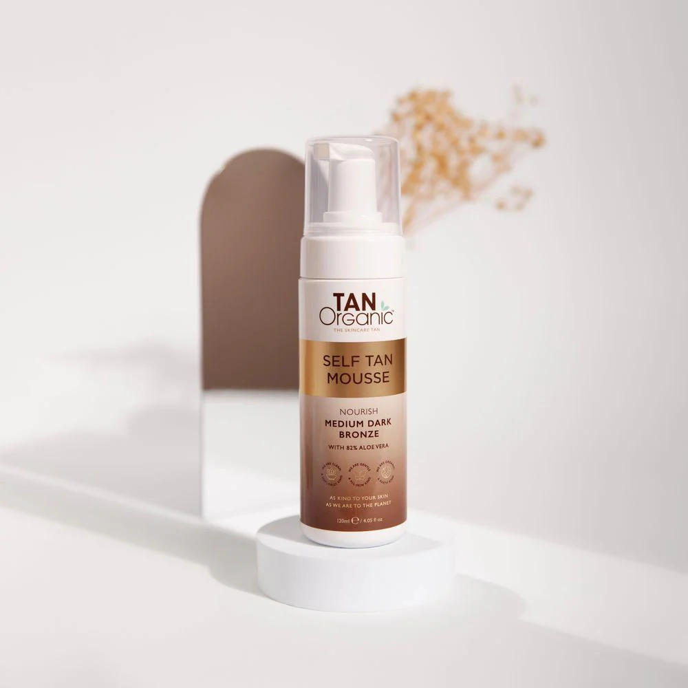 TanOrganic Golden Medium Glow Tanning Duo Self Tan Mousse & Kabuki Brush - Image 3